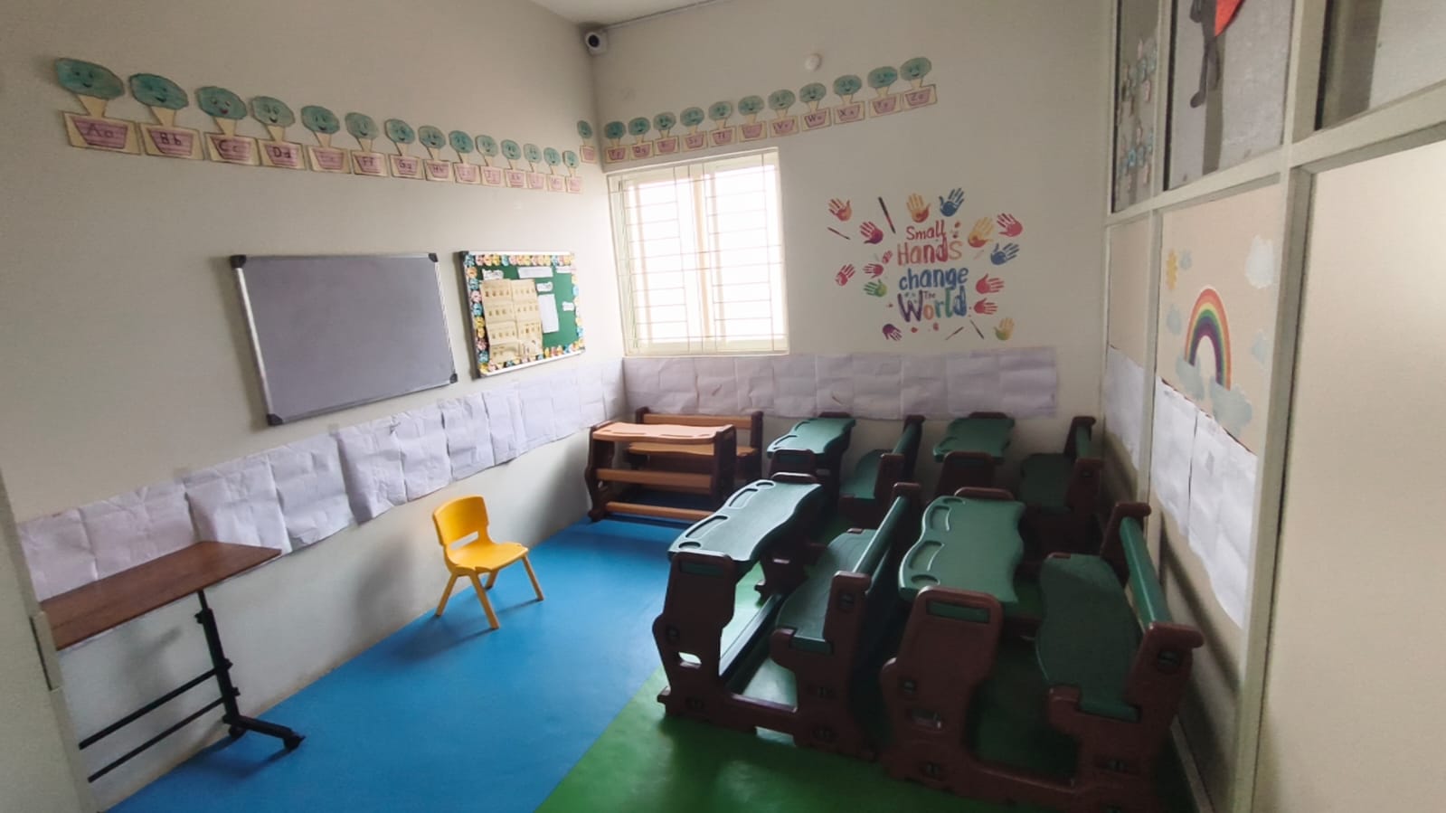 CCTV-Monitored Sunlit Classrooms